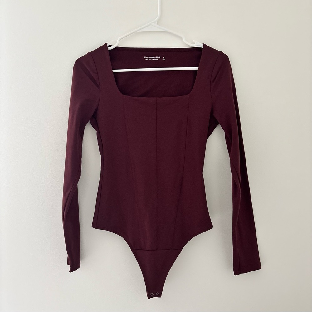 burgundy abercrombie long sleeve squareneck bodysuit